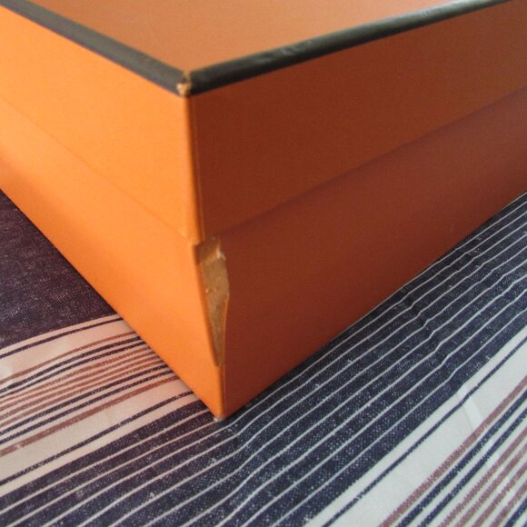 Authentic HERMES Empty Box 14” x 11” x 5.5” with boot bag - Picture 10 of 16